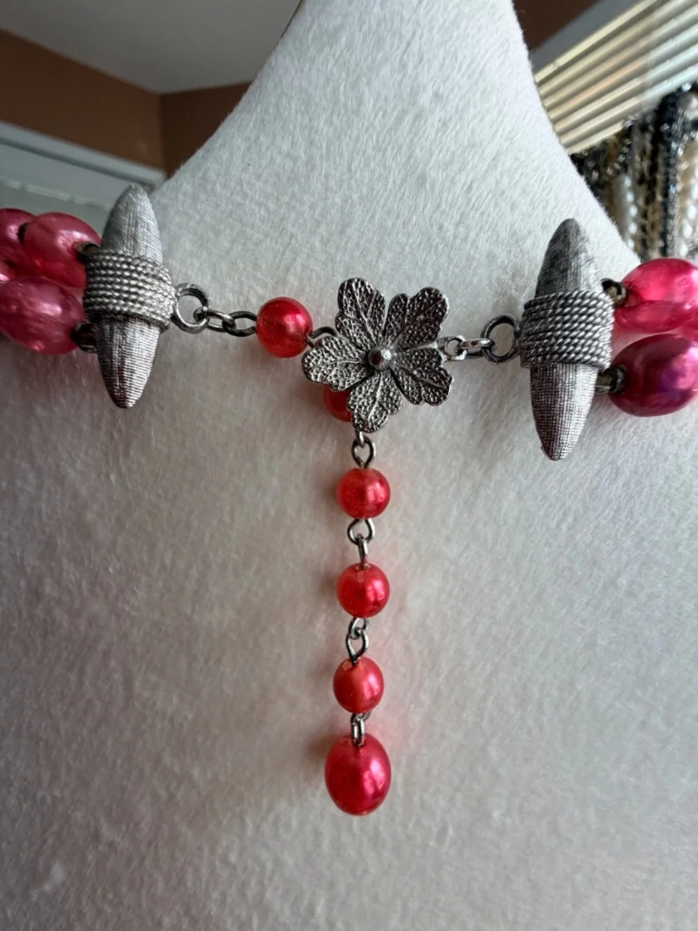 Vendome Vintage Pink, Orange and Crystal Double Strand Necklace and Earrings. - Picture 6 of 11